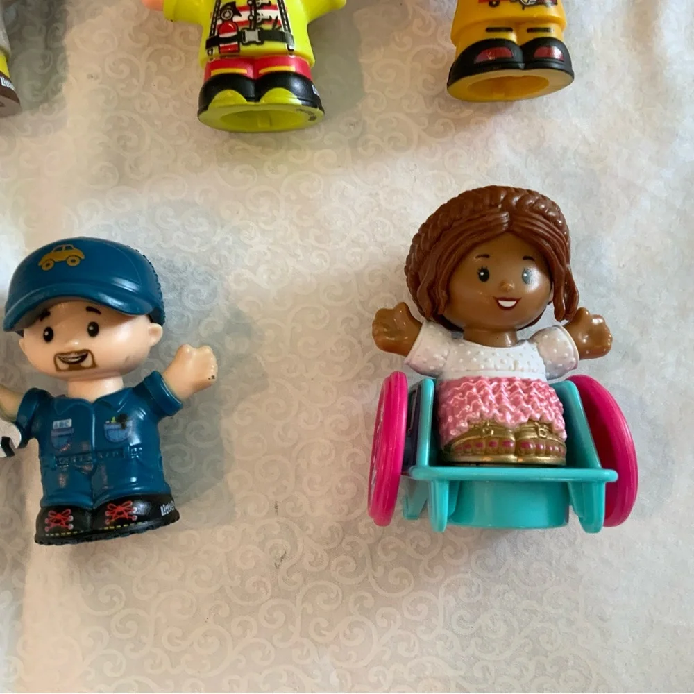 Lot Of 7 Fisher Price Little People Figures Firefighters Zebra